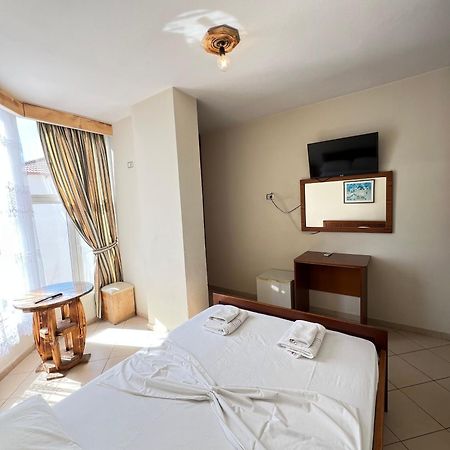 Hotel Veli Саранда Екстер'єр фото