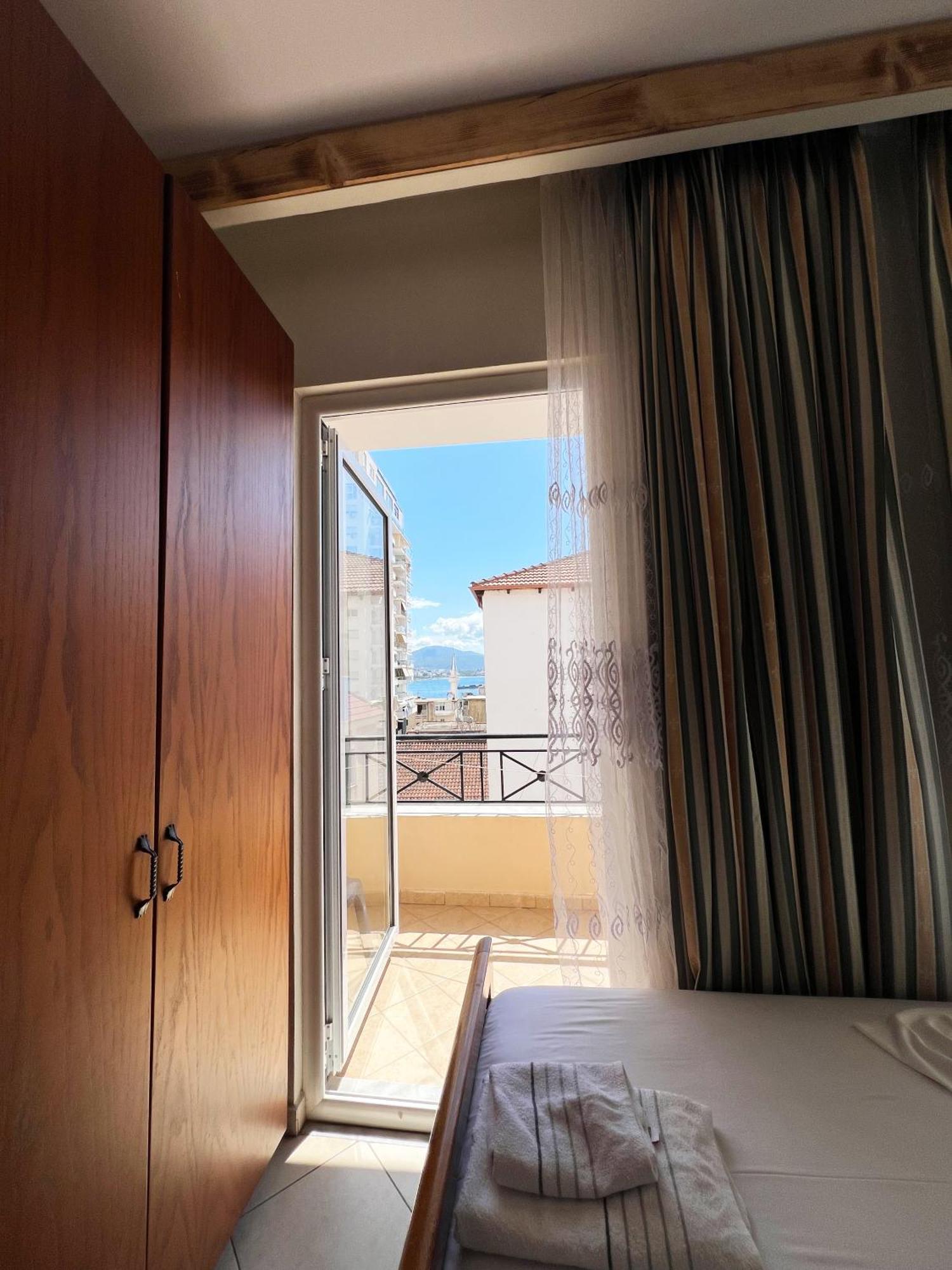 Hotel Veli Саранда Екстер'єр фото