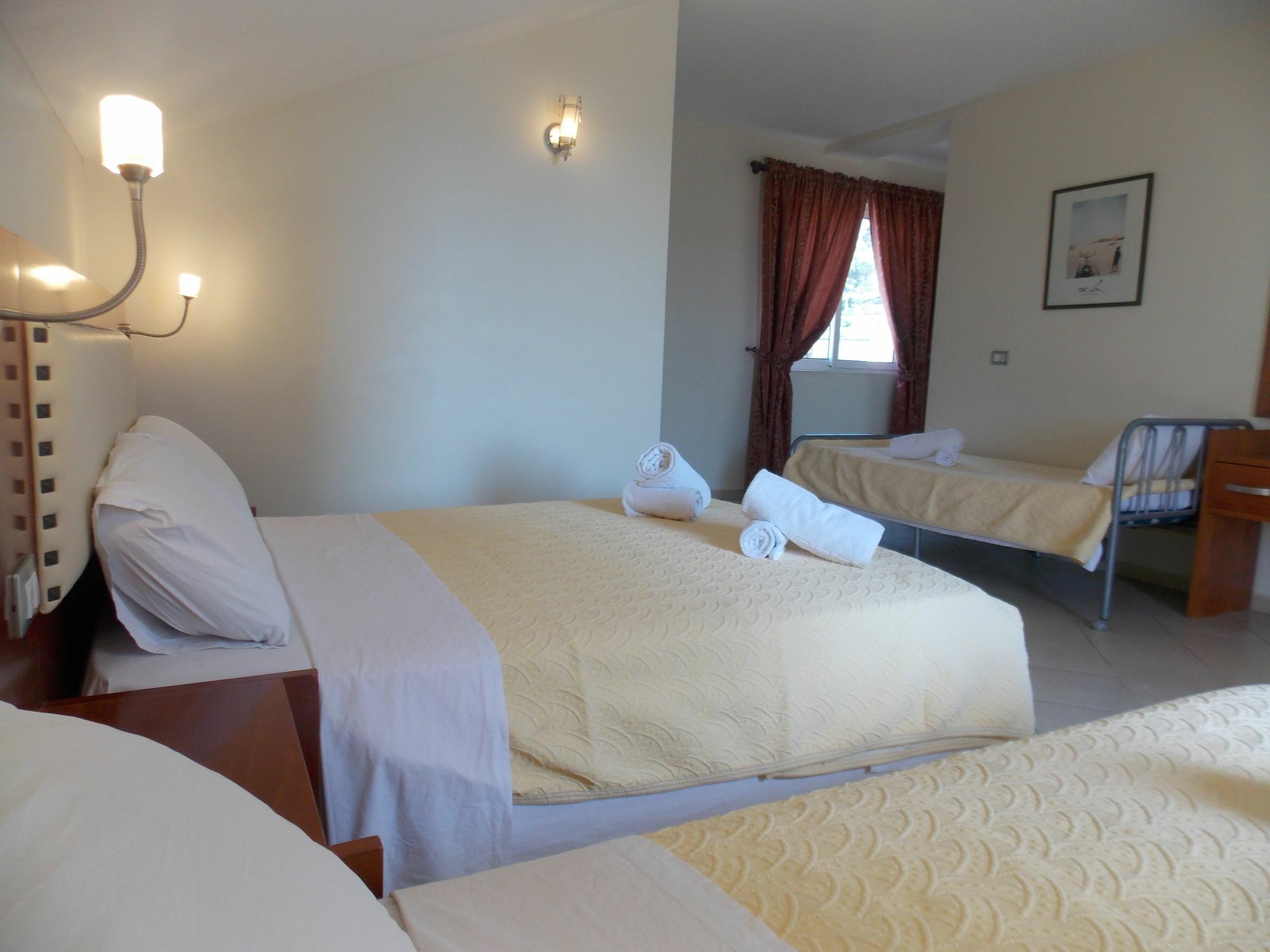 Hotel Veli Саранда Екстер'єр фото